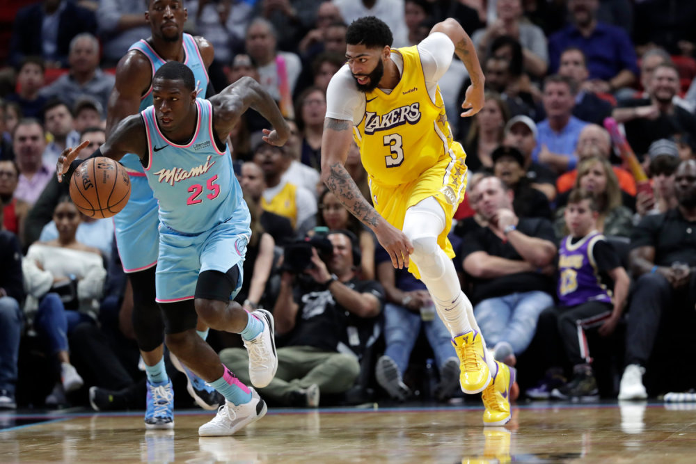 冲刺阶段德国杯传出新动向，达拉斯独行侠豪取连胜，管理层表态——震撼外界，赛季目标并未改变的简单介绍